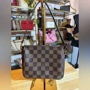 Louis Vuitton Damier Ebene Pochette